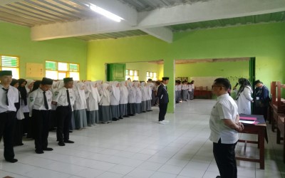 PELANTIKAN PENGURUS OSIS PERIODE 2024/2025